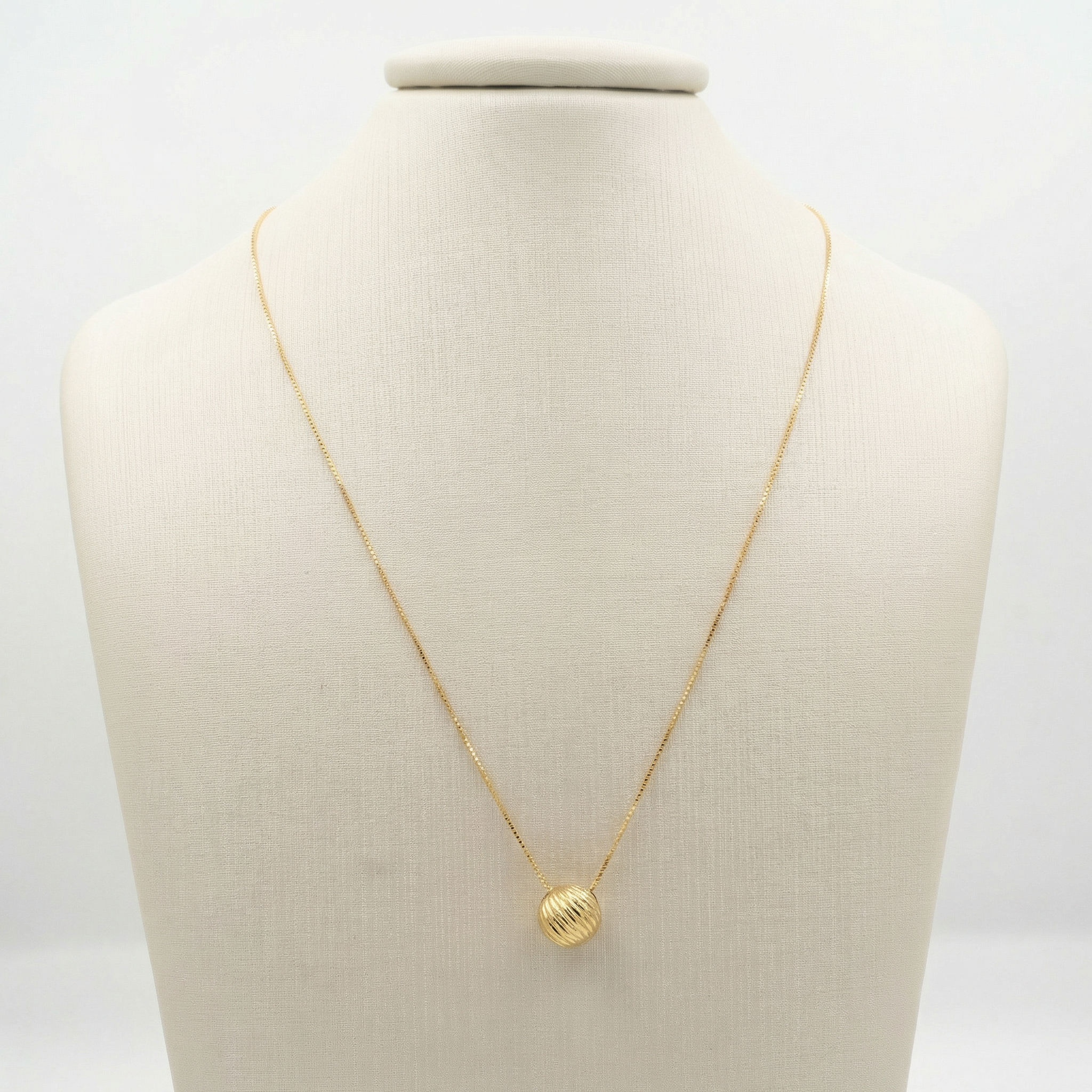 Gargantilha em Ouro 18K — Coleção Concha Marinha