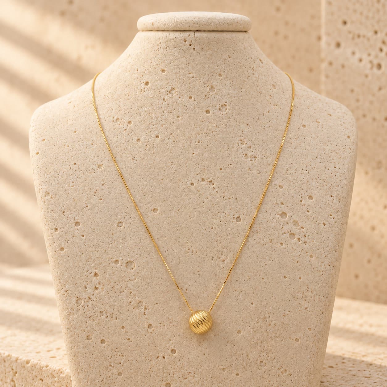 Gargantilha em Ouro 18K, Coleção Concha Marinha