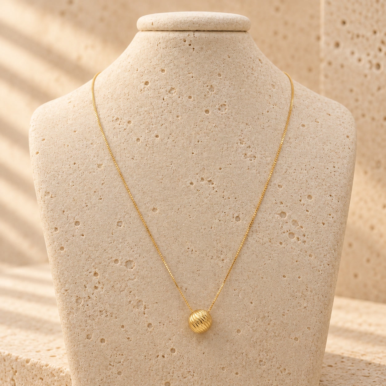 Gargantilha em Ouro 18K, Coleção Concha Marinha