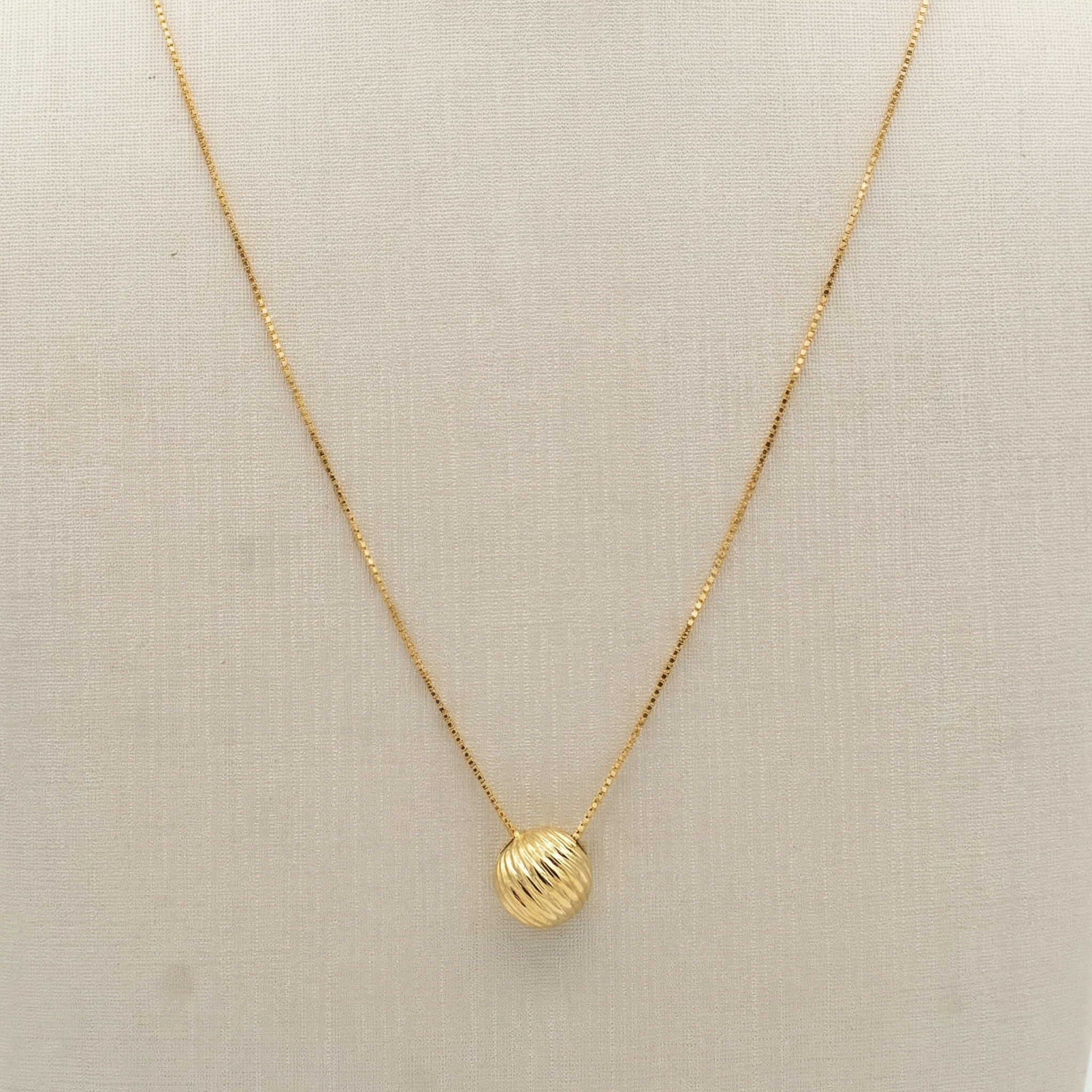 Gargantilha em Ouro 18K — Coleção Concha Marinha